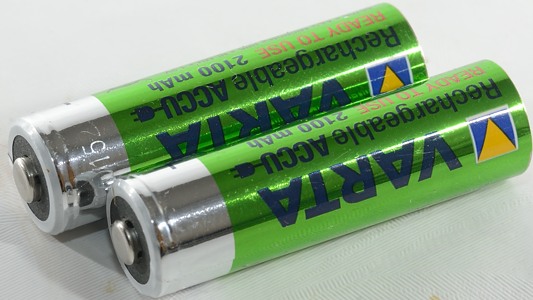 Pilha Recarregável VARTA Recycled AA 2100mAh