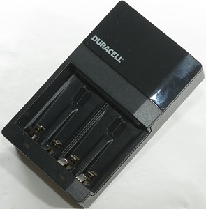 Duracell CEF14 Battery Charger for 4xAA/AAA - Foto Erhardt