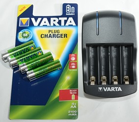 EDS Group 347358 - VARTA PLUG CHARGER CARICA BATTERIE + 4 PILE