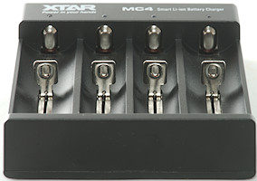 Chargeur d'accumulateurs 4 slots MC4 made in Xtar